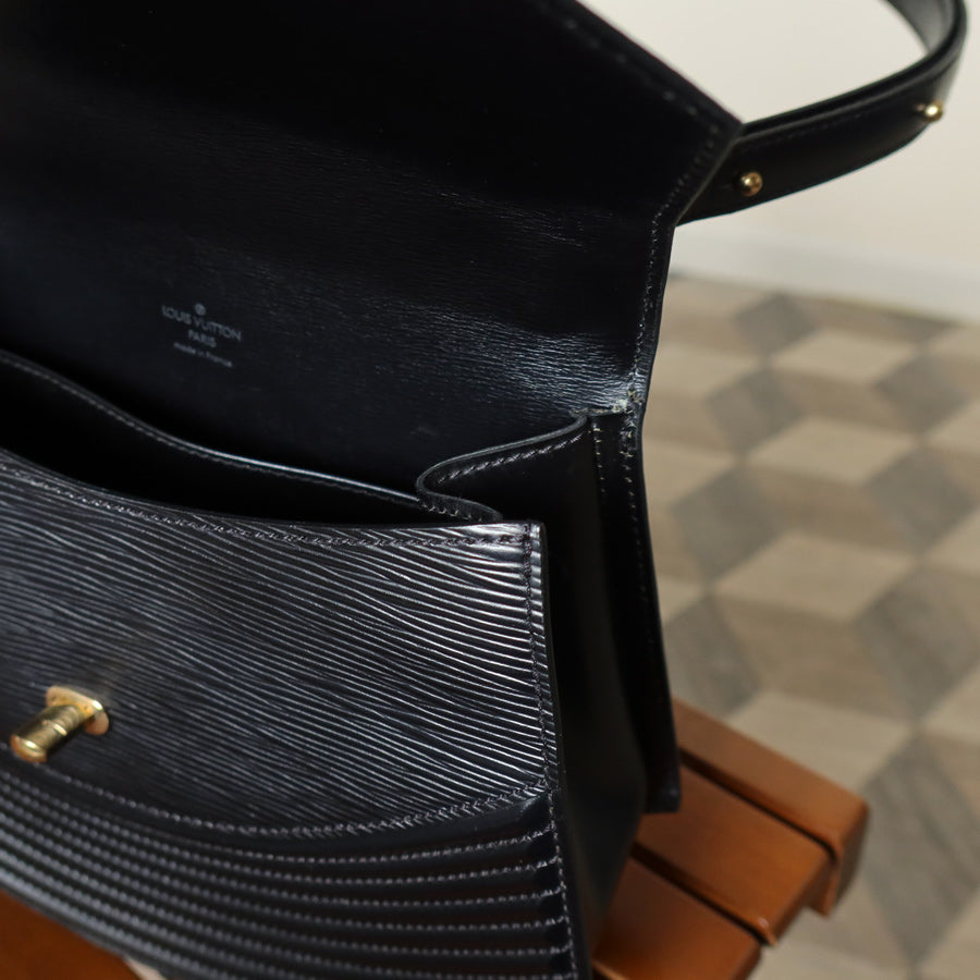Louis Vuitton Vintage Black Epi Leather Tilsitt Gold turn lock 2way Shoulder Bag