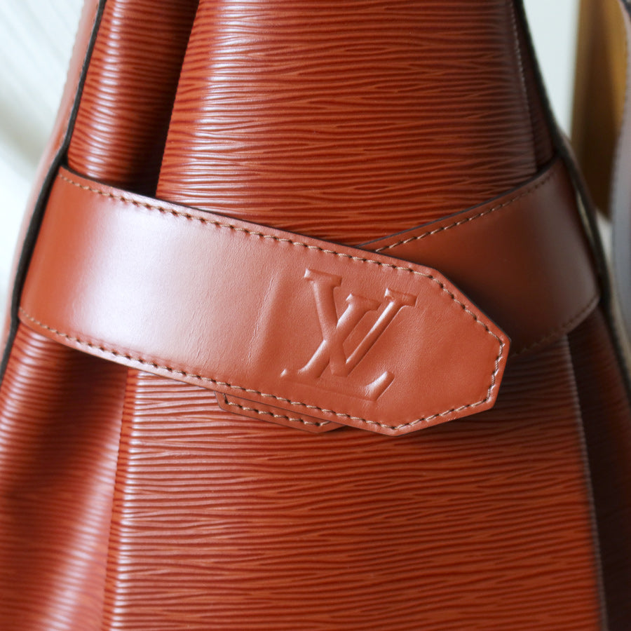 Louis Vuitton Vintage Cogac Brown Epi Leather Bucket Shoulder Bag