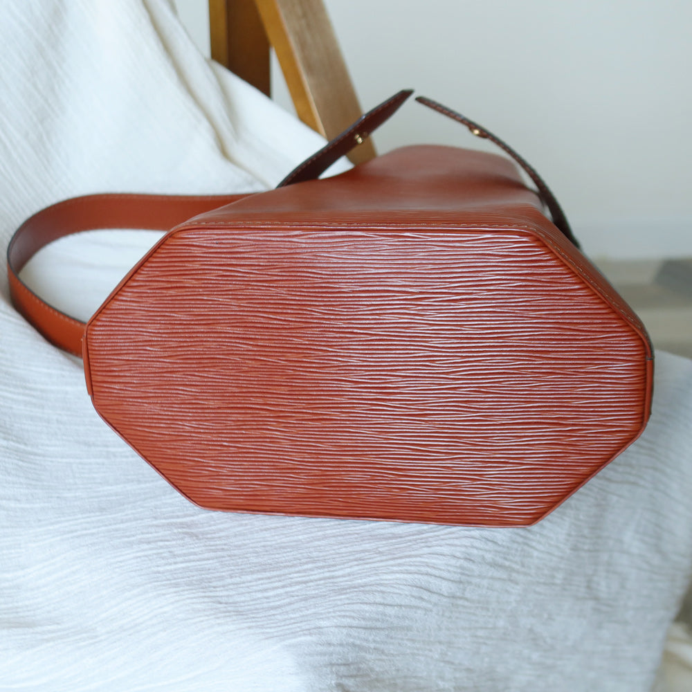 Louis Vuitton Vintage Cogac Brown Epi Leather Bucket Shoulder Bag