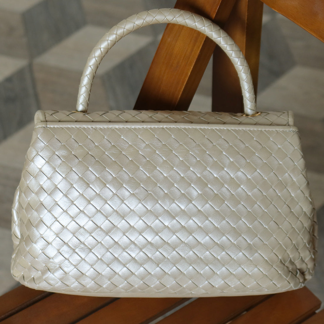 Vintage Bottega Veneta Shimmer Ivory Intrecciato Weave Top Handle Bag M