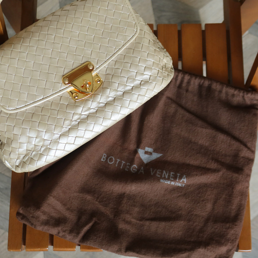 Vintage Bottega Veneta Shimmer Ivory Intrecciato Weave Top Handle Bag M