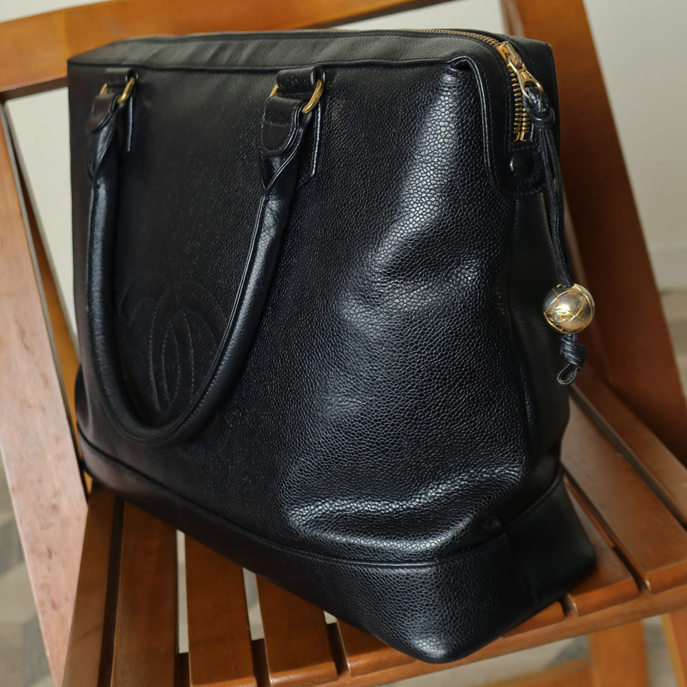 Vintage Chanel Black Caviar CC Turn lock Double sided XL Shoulder Bag