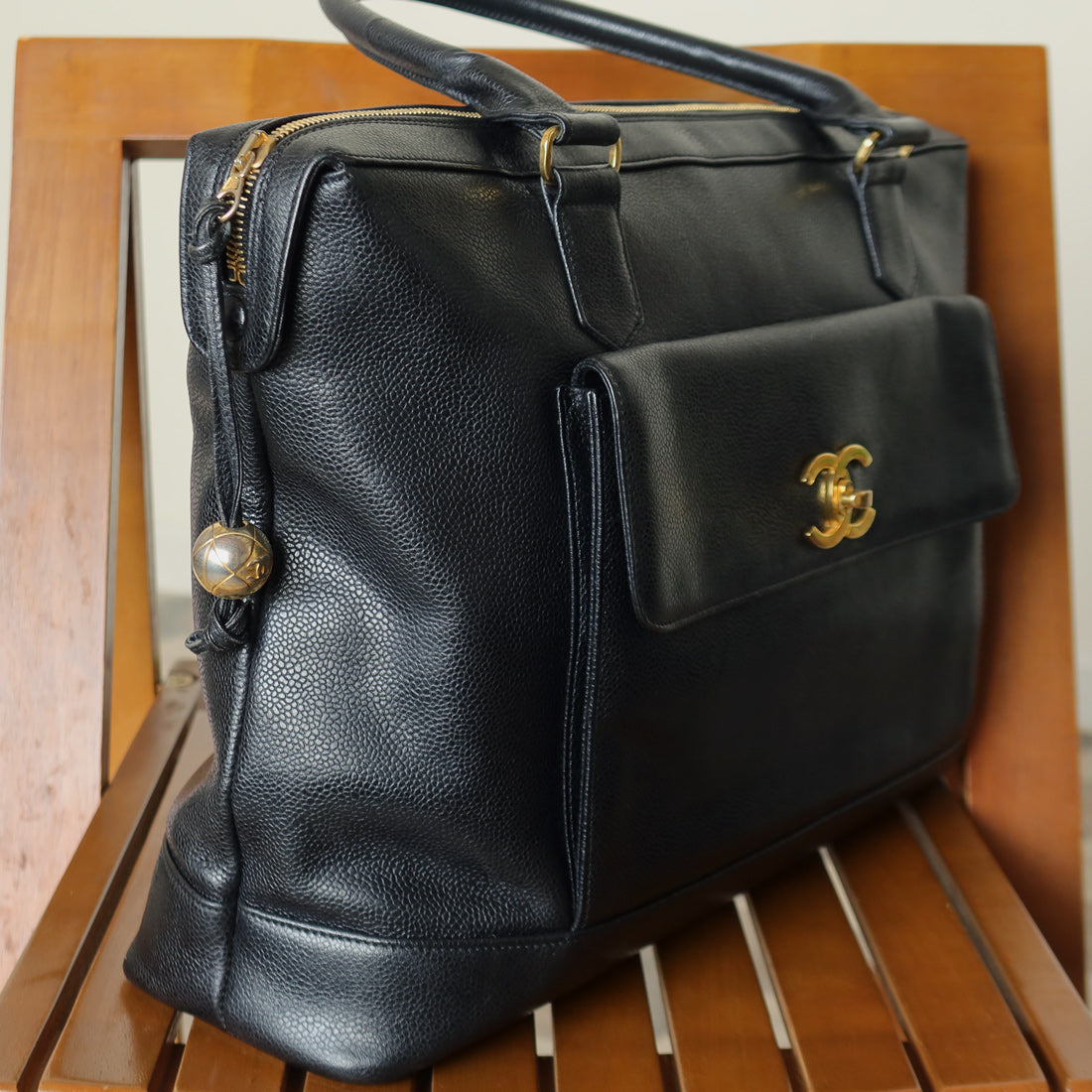 Vintage Chanel Black Caviar CC Turn lock Double sided XL Shoulder Bag