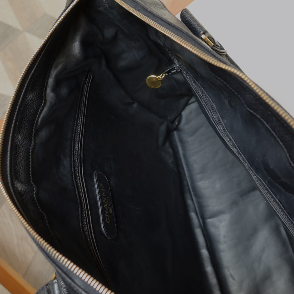 Vintage Chanel Black Caviar CC Turn lock Double sided XL Shoulder Bag