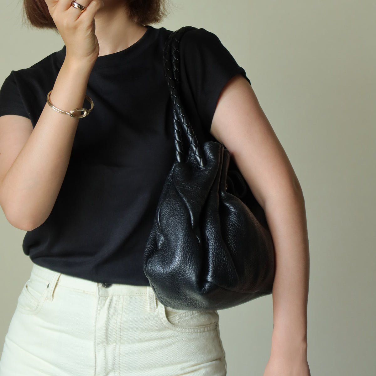 Bottega Veneta Vintage Black Intrecciato Braided Strap Hobo style Shoulder Bag