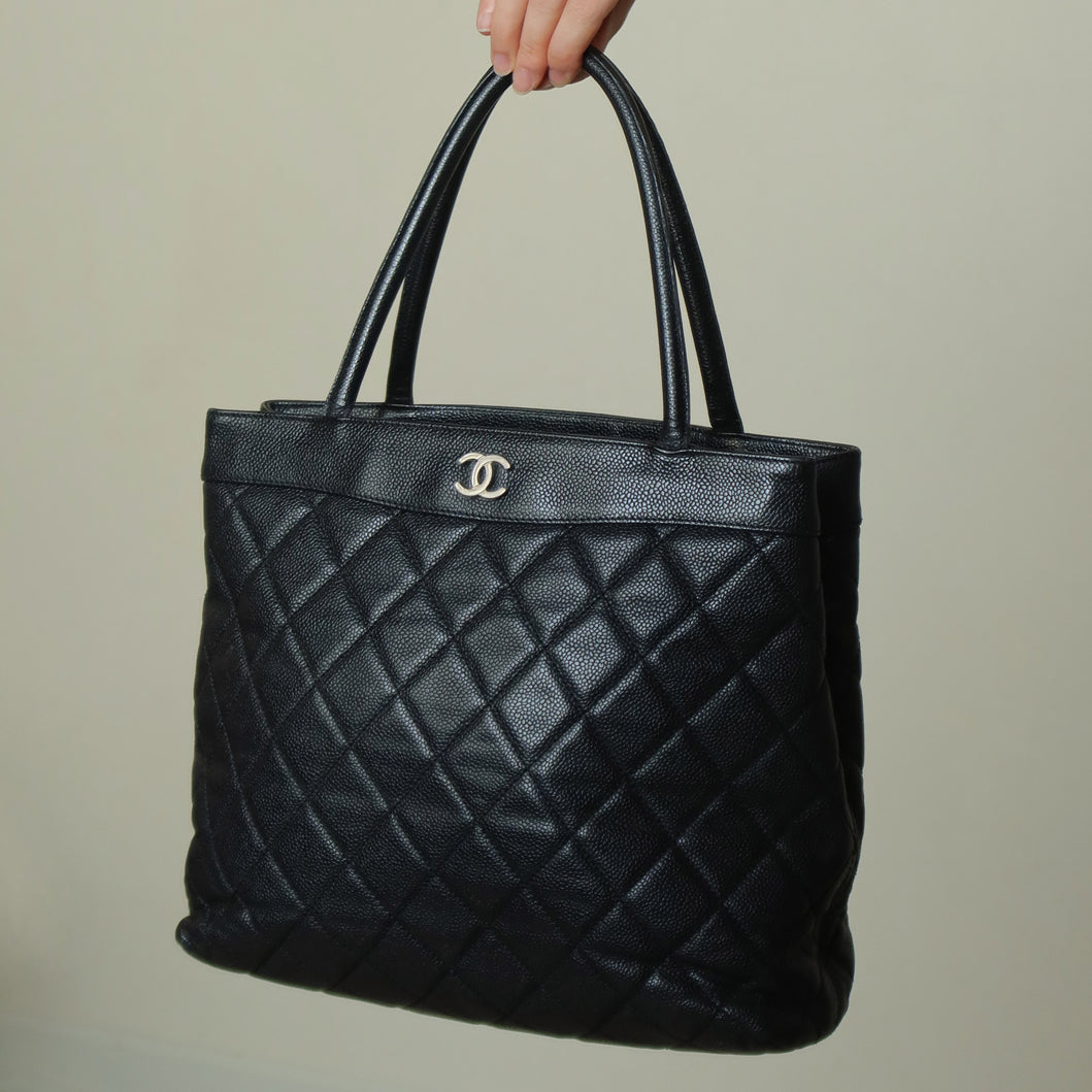 Chanel Vintage Black Caviar Diamond quilted CC mark Shoulder Tote Bag