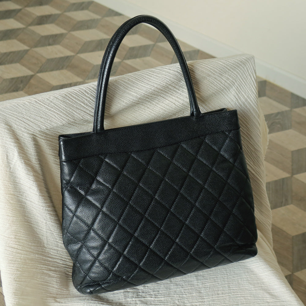 Chanel Vintage Black Caviar Diamond quilted CC mark Shoulder Tote Bag