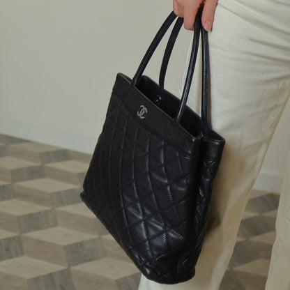 Chanel Vintage Black Caviar Diamond quilted CC mark Shoulder Tote Bag