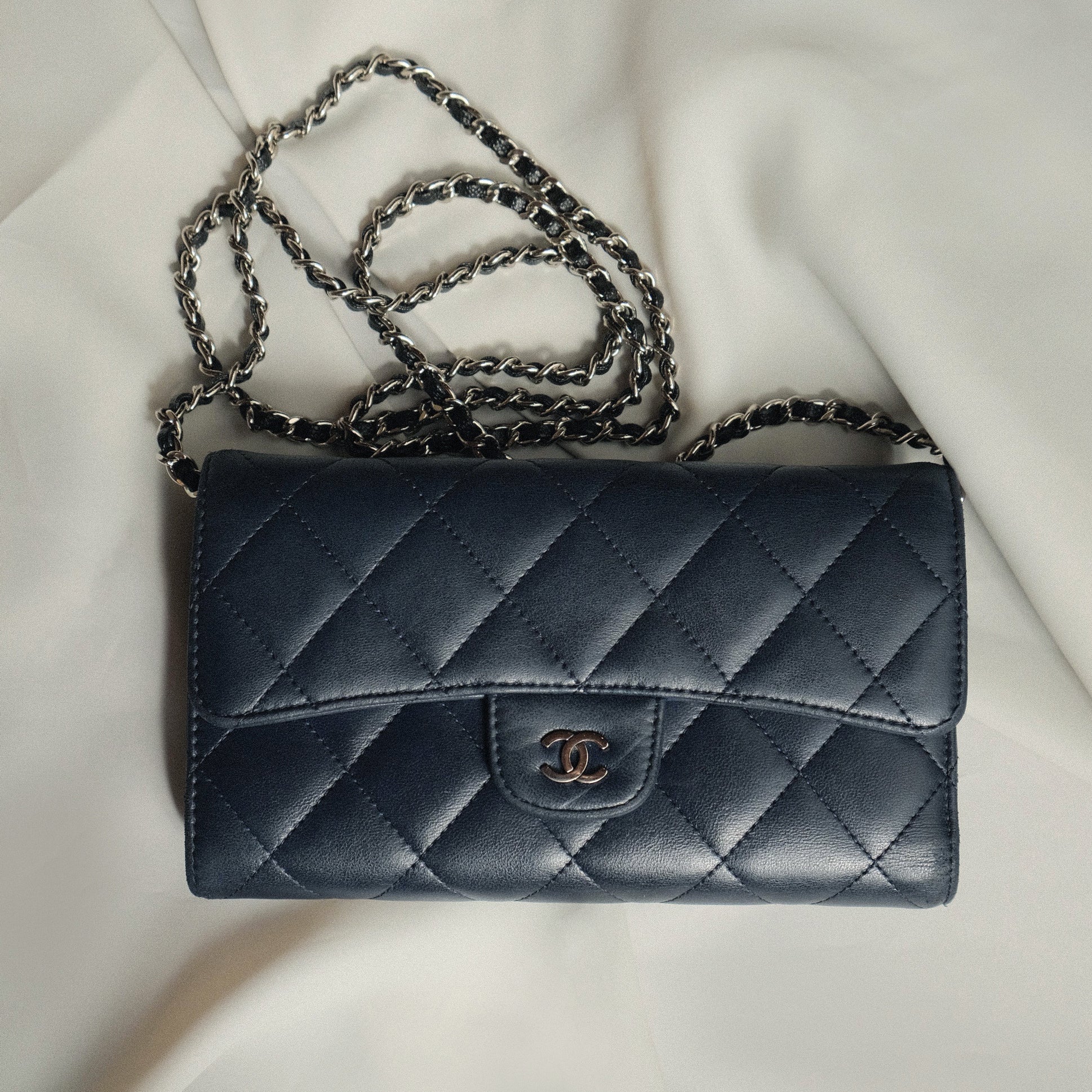 Chanel AS4040 Mini Flap Classic Bag 18 Woc Camellia Lambskin Dark