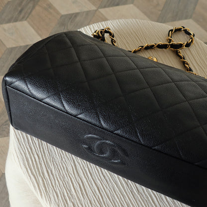 Vintage Chanel Black Caviar Matelassé CC logo Kiss Lock Double Chain Shoulder Bag