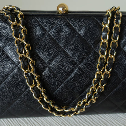 Vintage Chanel Black Caviar Matelassé CC logo Kiss Lock Double Chain Shoulder Bag