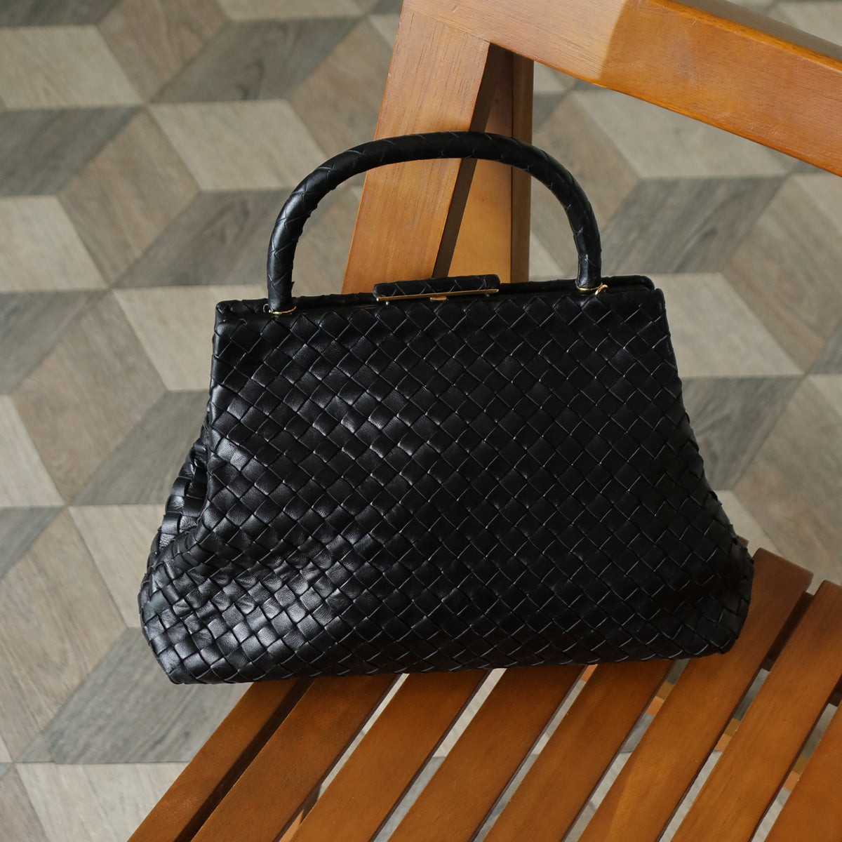 Bottega Veneta Vintage Black Leather Intrecciato Kiss Lock Top Handle Bag