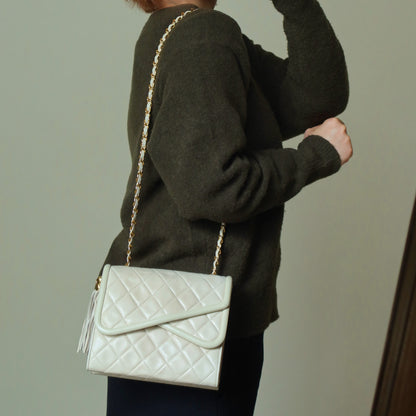 Chanel Vintage Ivory Lambskin Tassel Diamond Stitched 24k Asymmetrical Double Flap Bag