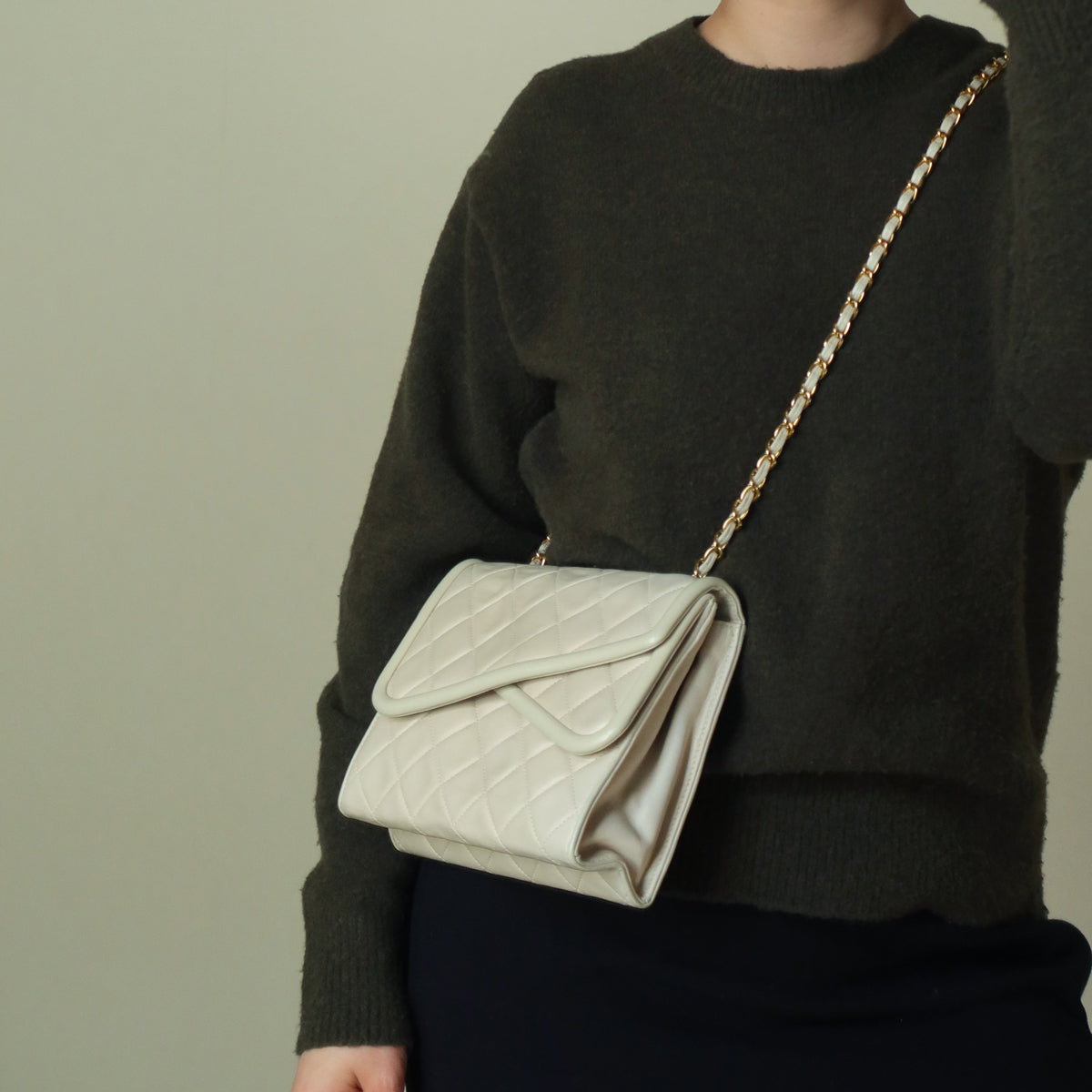 Chanel Vintage Ivory Lambskin Tassel Diamond Stitched 24k Asymmetrical Double Flap Bag