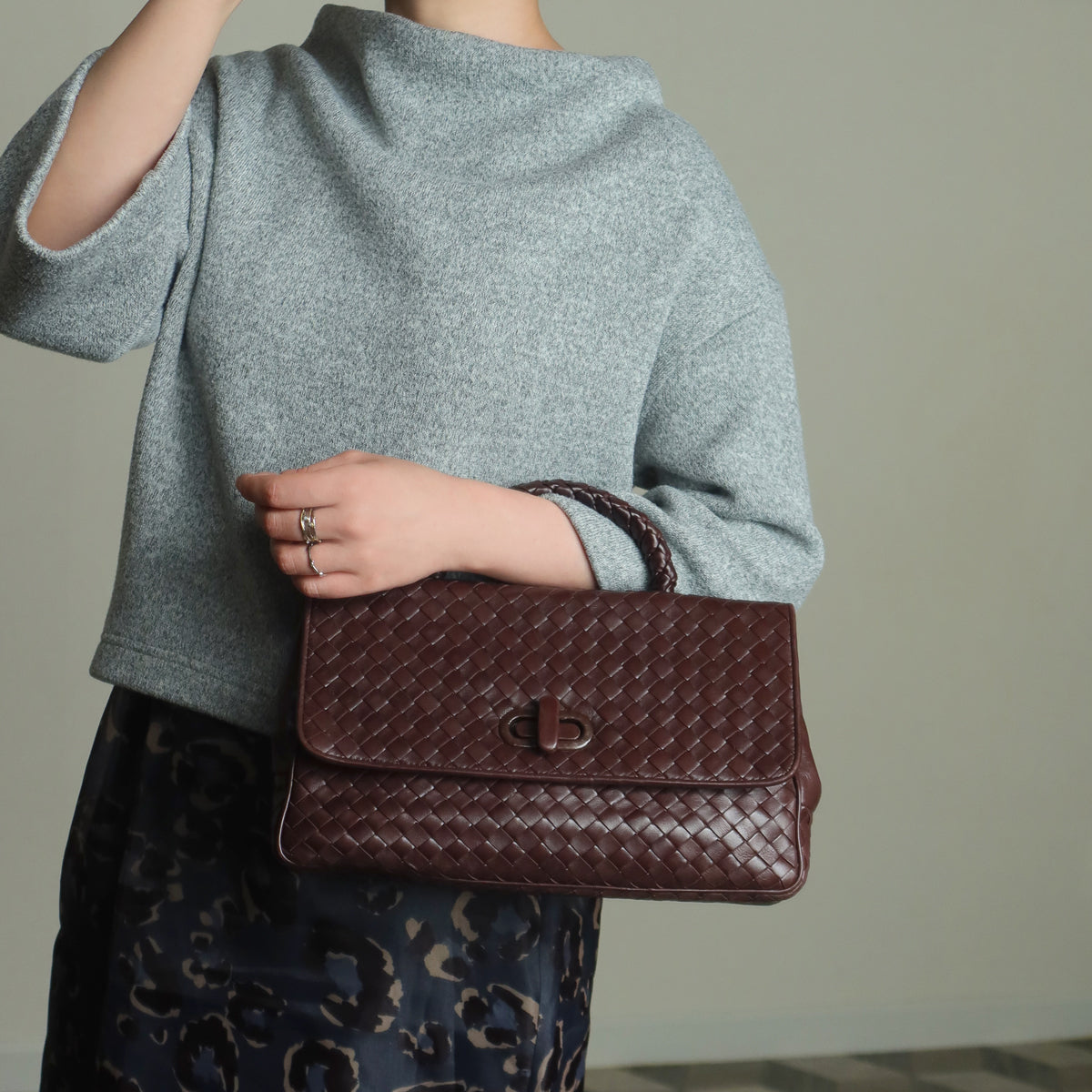 Bottega Veneta Vintage Dark Brown Intrecciato Turn Lock Braided Top Handle Bag