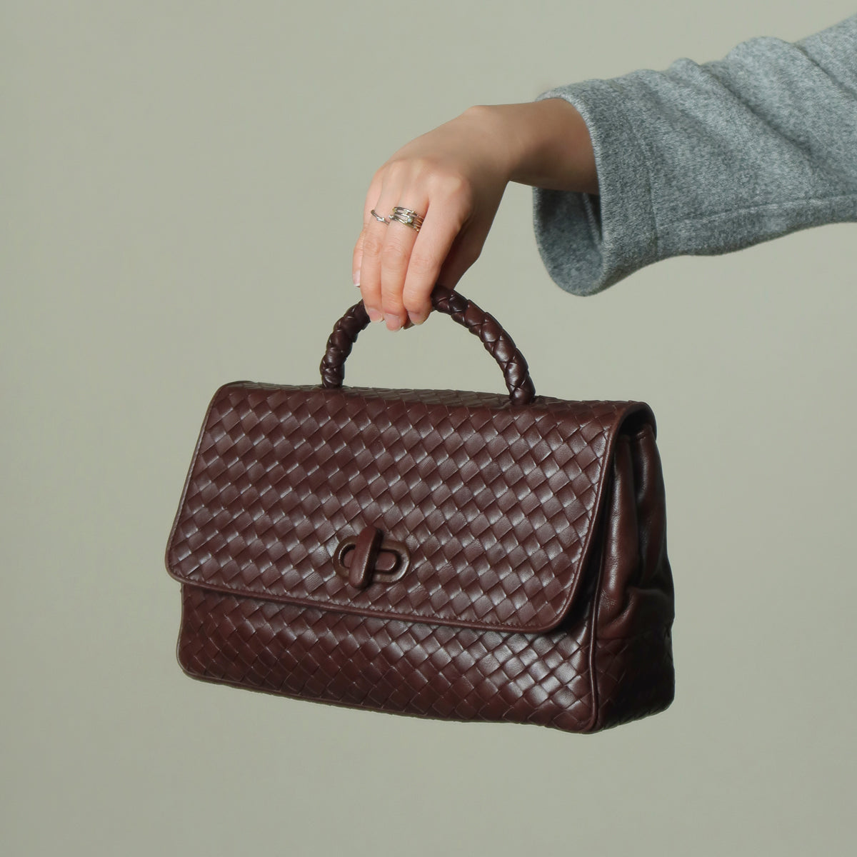 Bottega Veneta Vintage Dark Brown Intrecciato Turn Lock Braided Top Handle Bag