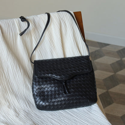 Bottega Veneta Vintage Black Intrecciato Weave Pochette Crossbody Flap Bag
