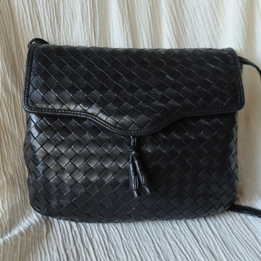 Bottega Veneta Vintage Black Intrecciato Weave Pochette Crossbody Flap Bag