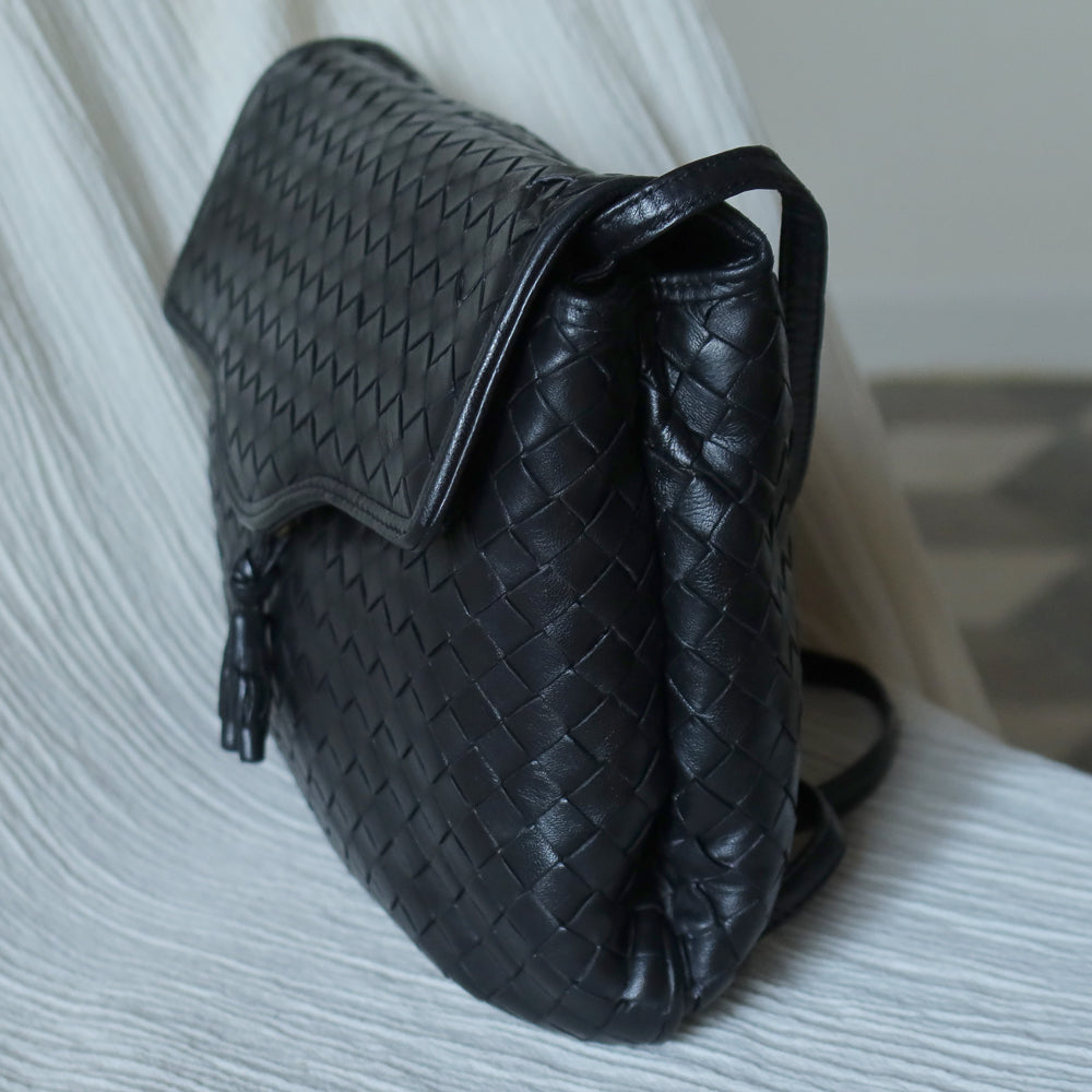 Bottega Veneta Vintage Black Intrecciato Weave Pochette Crossbody Flap Bag