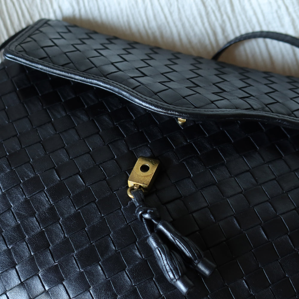 Bottega Veneta Vintage Black Intrecciato Weave Pochette Crossbody Flap Bag