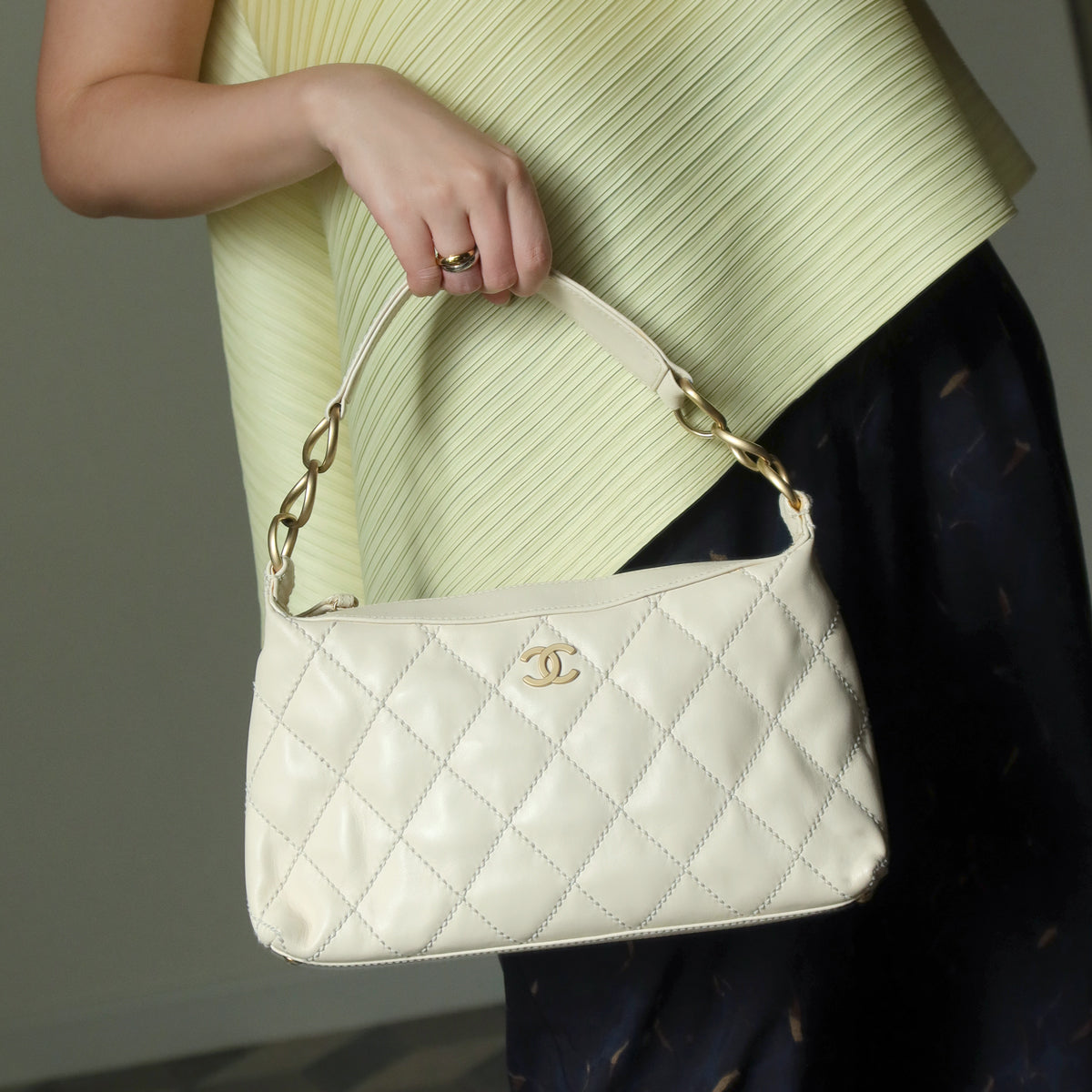 Chanel Vintage Cream Leather Wild Stitch CC mark chain-link Shoulder Bag