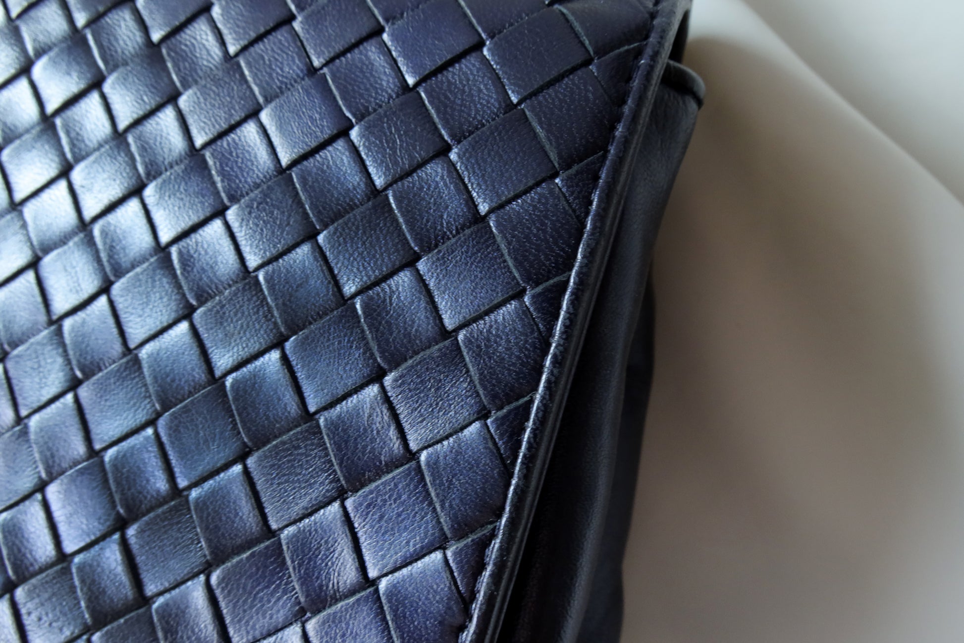 Bottega Veneta Vintage Intrecciato Weave turnlock Flap Bag - The Tanpopo  Room - The Tanpopo Room