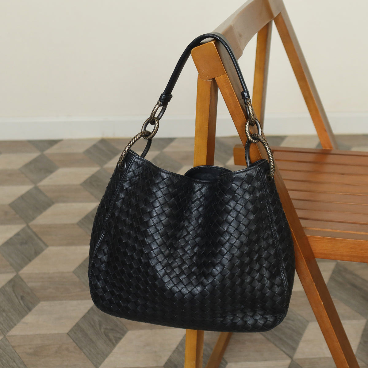 Bottega Veneta Vintage Black Nappa Intrecciato Loop Rings Hobo Shoulder Bag