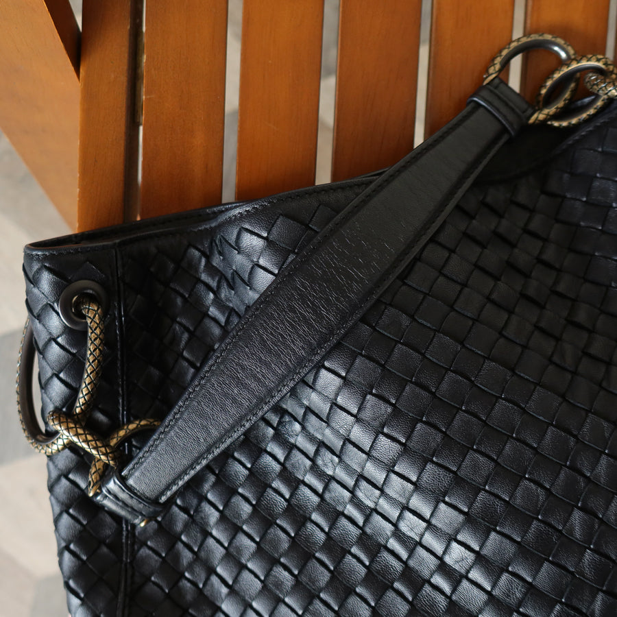 Bottega Veneta Vintage Black Nappa Intrecciato Loop Rings Hobo Shoulder Bag