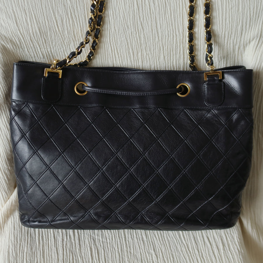 Chanel Vintage Black Calfskin Matelasse Quilted CC Charm Crossbody Shoulder Bag