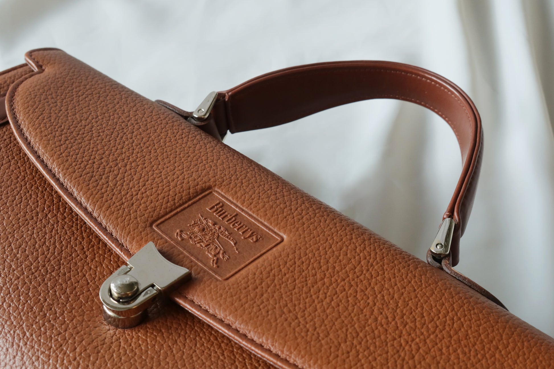 burberry vintage doctors bag