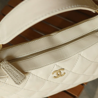 Chanel Vintage Cream Leather Wild Stitch CC mark chain-link Shoulder Bag