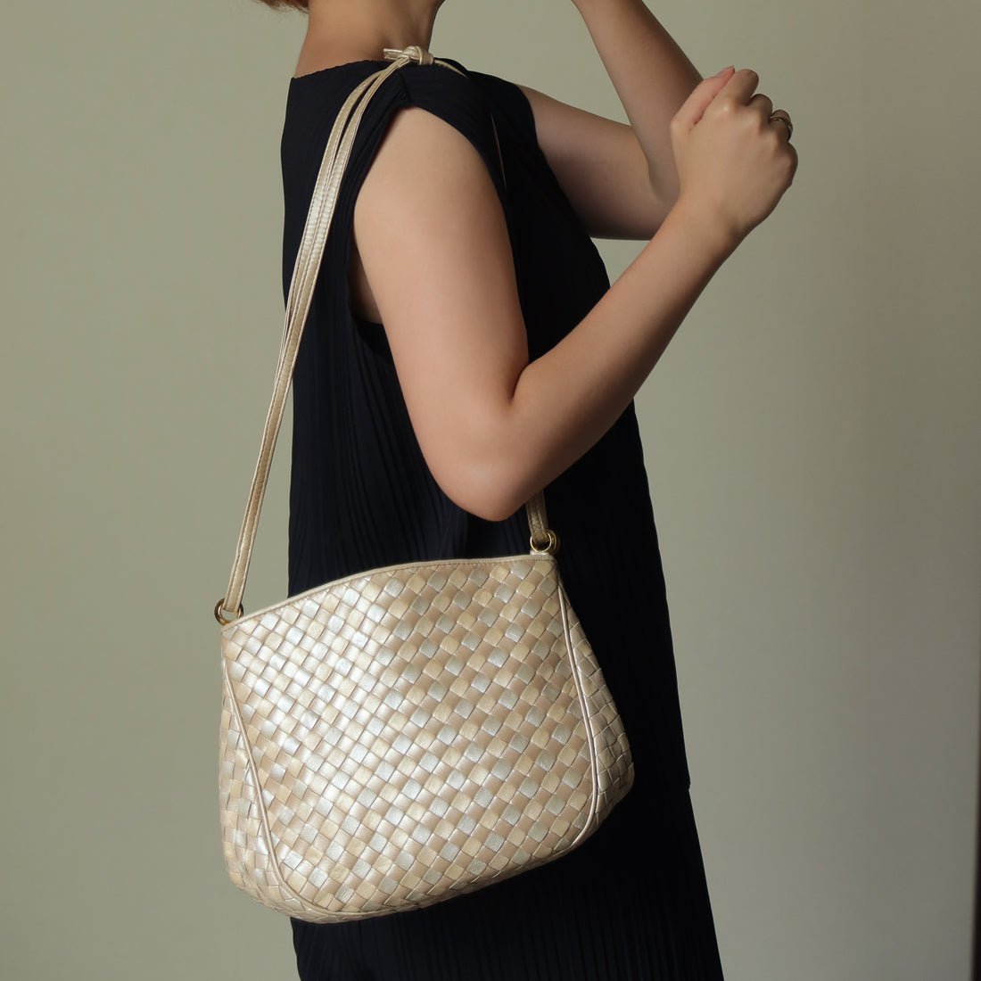 Vintage Bottega Veneta Shimmery Ivory Tri-color Intrecciato 2way Shoulder Bag