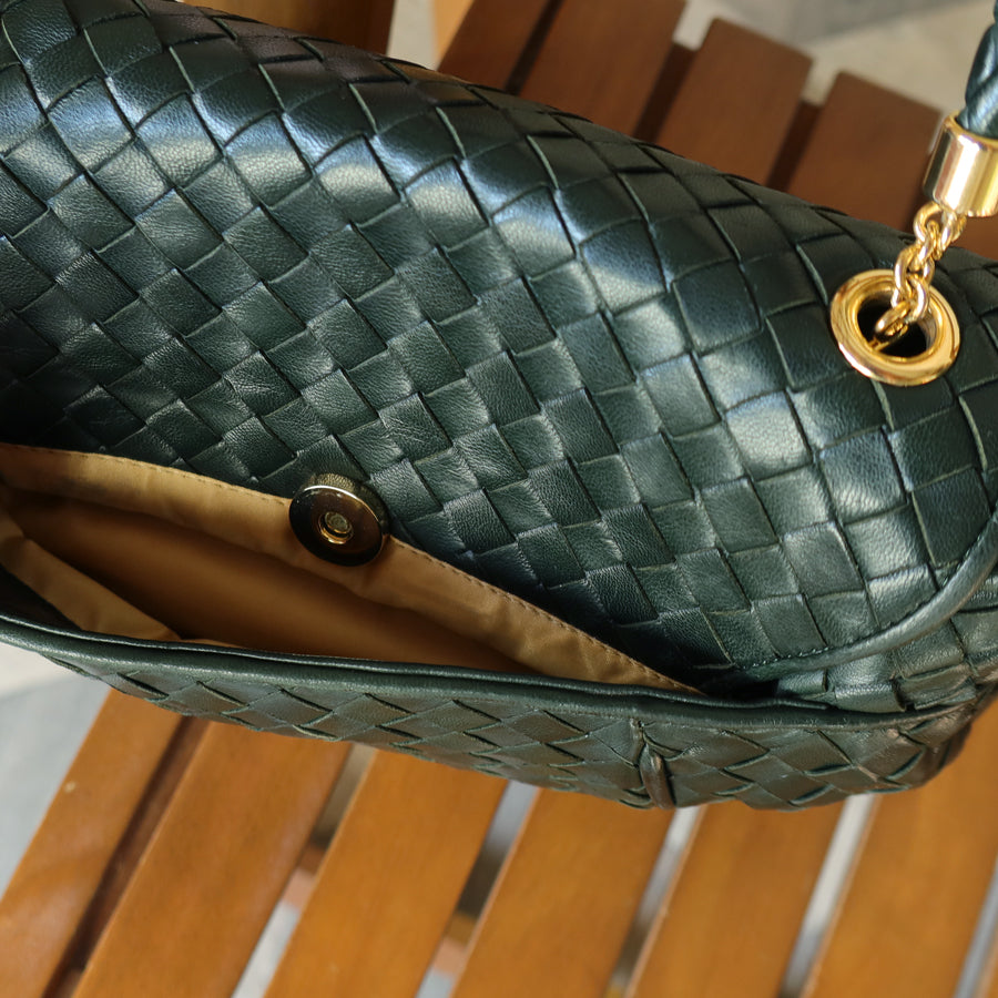 Bottega Veneta Vintage Alpi Green Intrecciato Gold Turn lock Braided Strap Shoulder Crossbody Bag