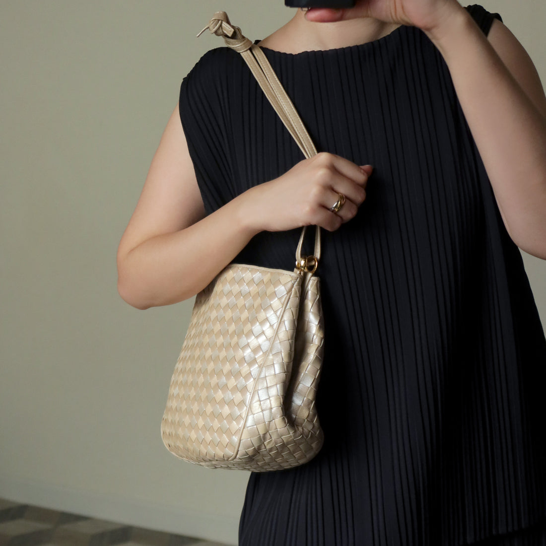 Vintage Bottega Veneta Shimmery Ivory Tri-color Intrecciato 2way Shoulder Bag