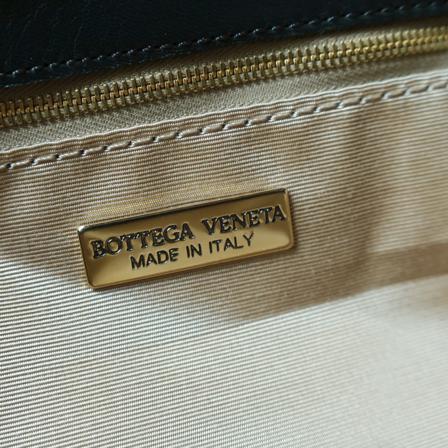 Bottega Veneta Vintage Alpi Green Intrecciato Gold Turn lock Braided Strap Shoulder Crossbody Bag