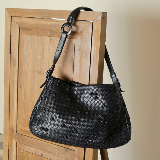 Rare Bottega Veneta Vintage Black Intrecciato knots Ring Strap Shoulder Bag M