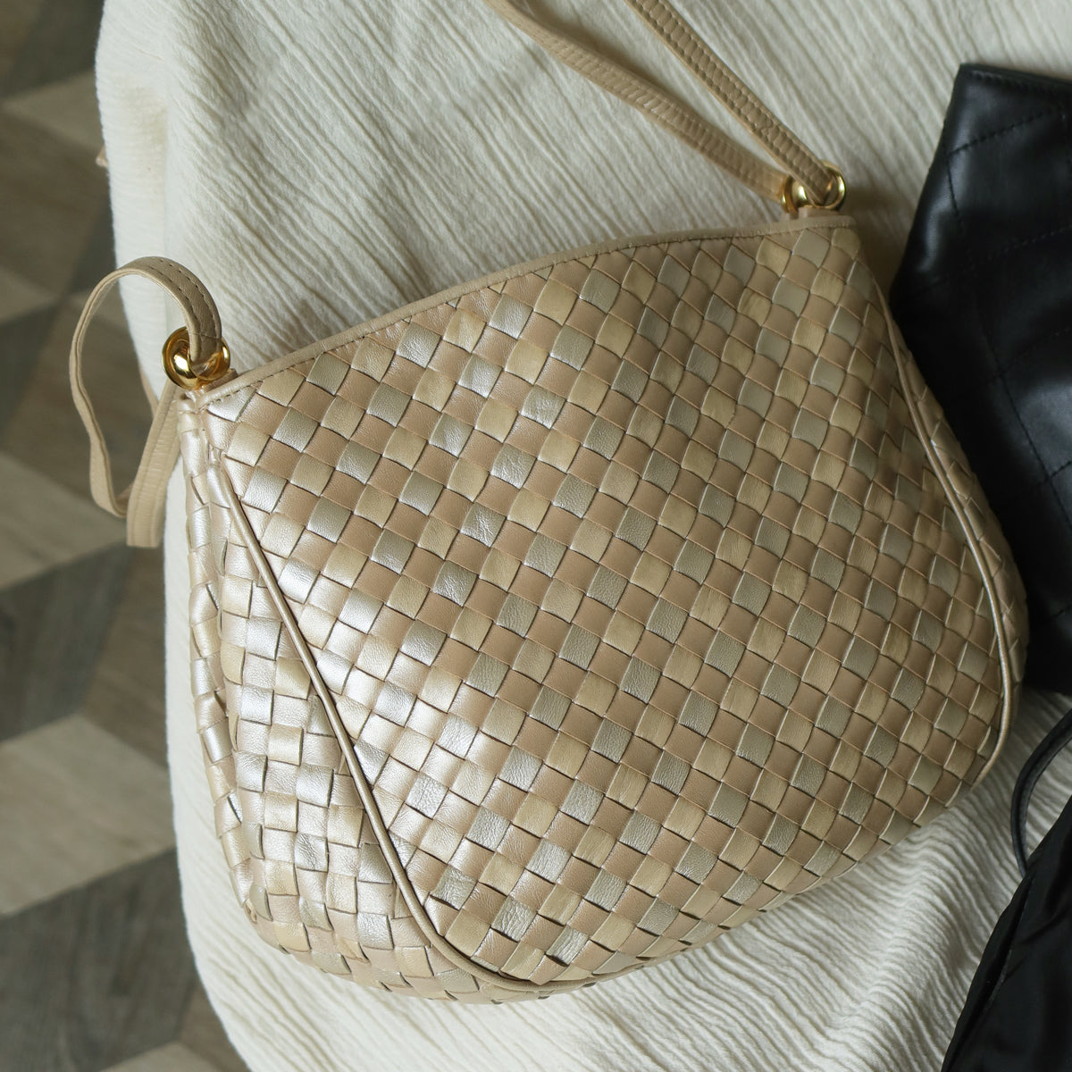Vintage Bottega Veneta Shimmery Ivory Tri-color Intrecciato 2way Shoulder Bag