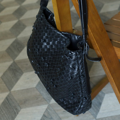 Rare Bottega Veneta Vintage Black Intrecciato knots Ring Strap Shoulder Bag M