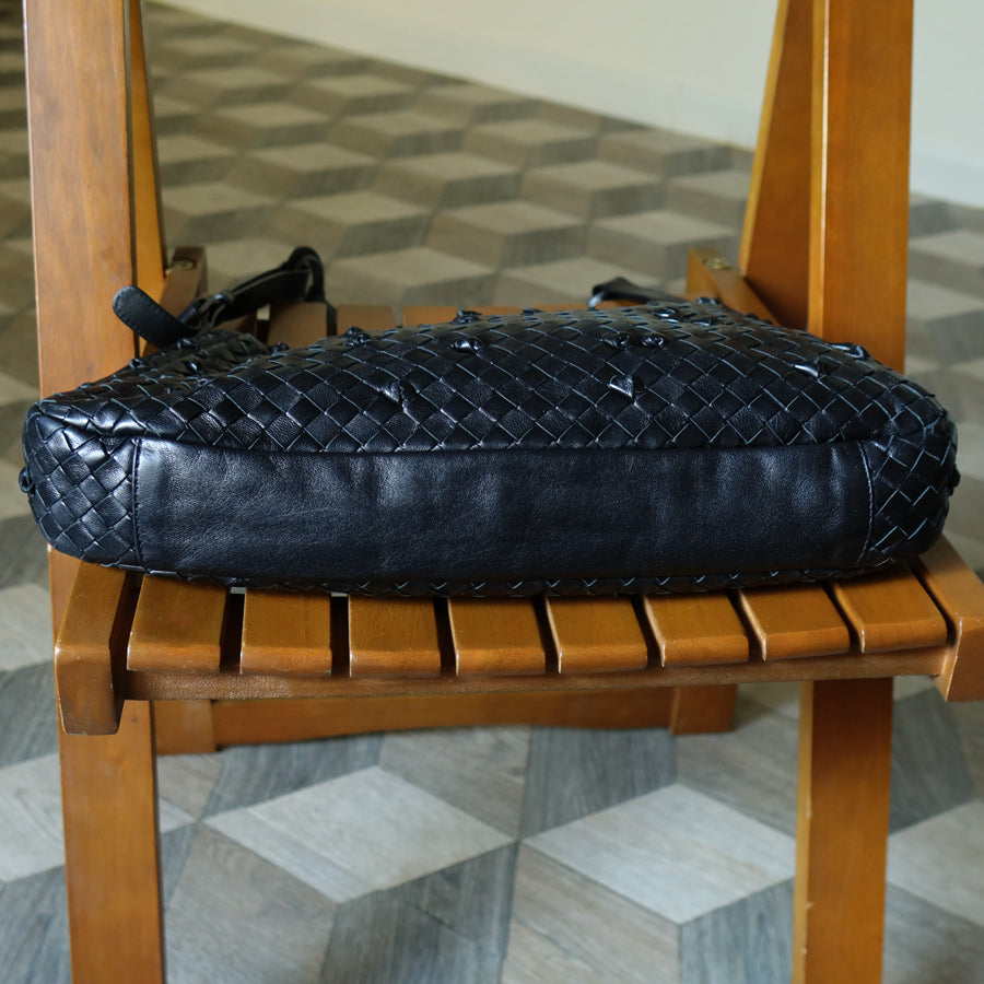 Rare Bottega Veneta Vintage Black Intrecciato knots Ring Strap Shoulder Bag M