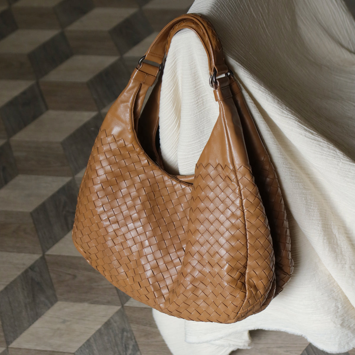 Bottega Veneta Vintage Caramel Brown Intrecciato Campana Hobo Shoulder Bag
