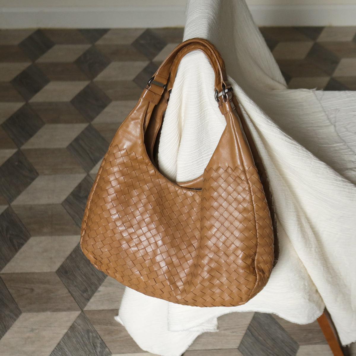 Bottega Veneta Vintage Caramel Brown Intrecciato Campana Hobo