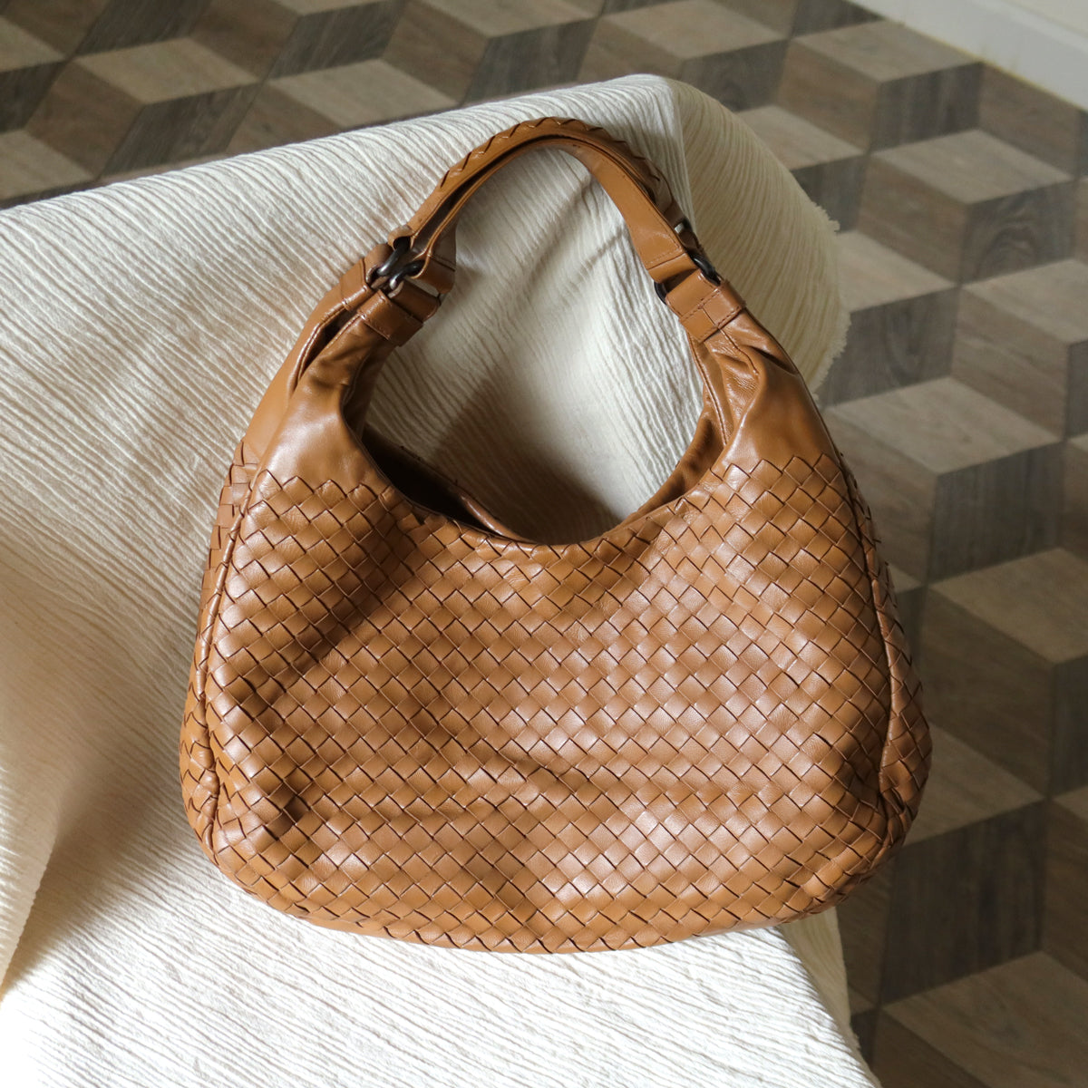 Bottega Veneta Vintage Caramel Brown Intrecciato Campana Hobo Shoulder Bag