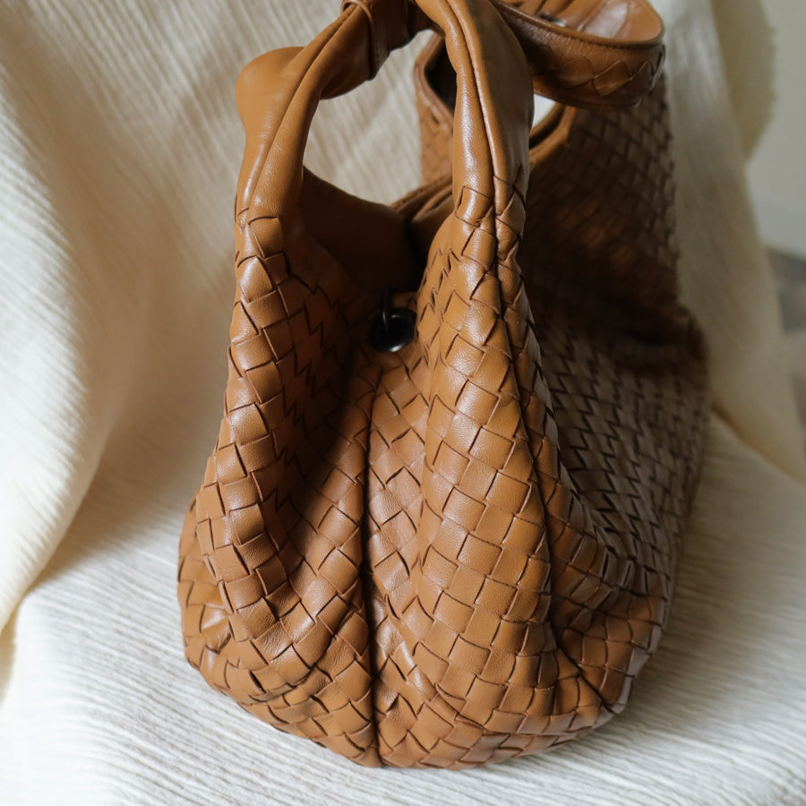 Bottega Veneta Vintage Caramel Brown Intrecciato Campana Hobo Shoulder Bag