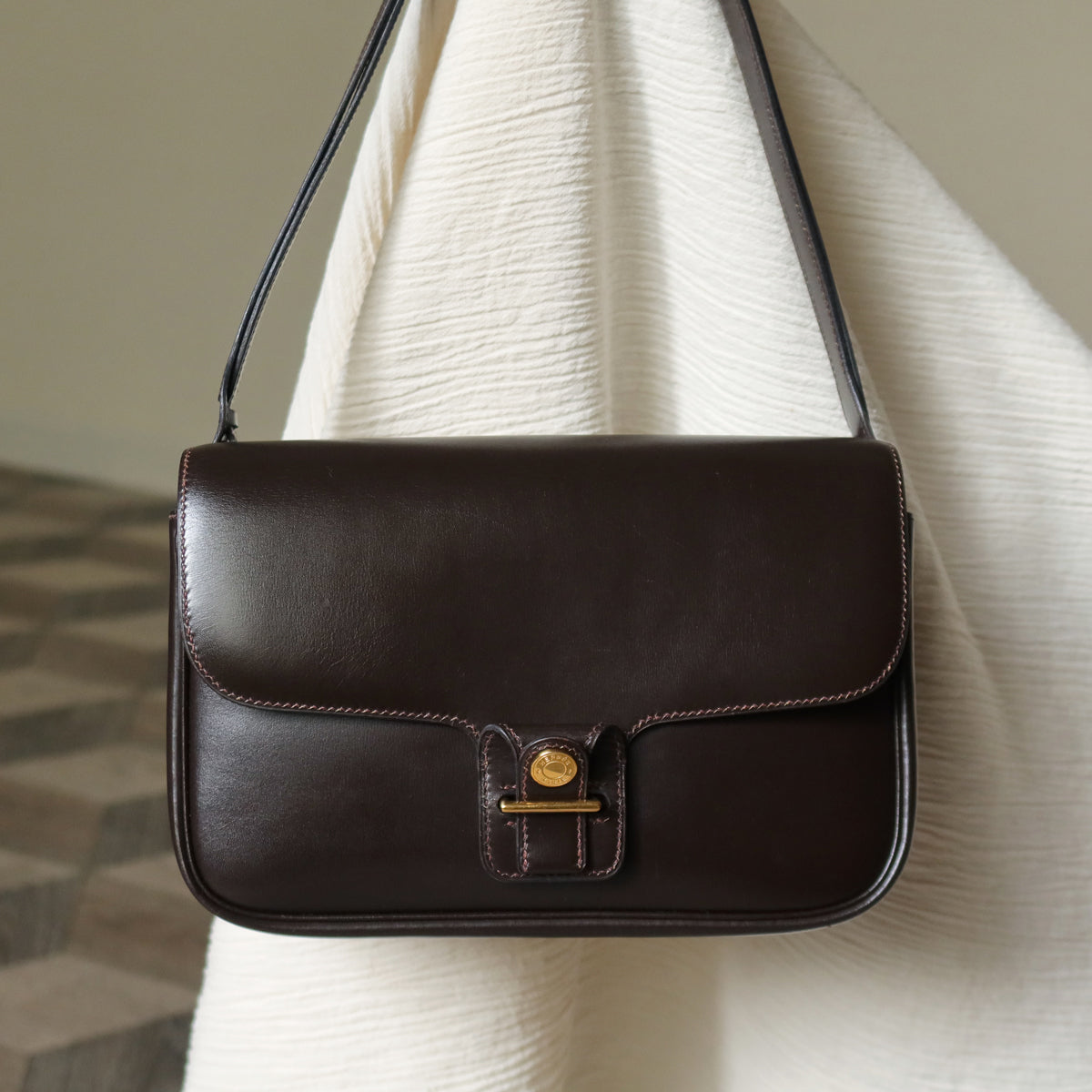 Vintage Hermès 70s Dark Brown Calf Leather Double sided Shoulder Flap Bag