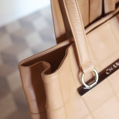 Chanel Vintage Chocolate Bar Stitching Light Salmon Beige Calfskin Leather Shoulder Tote Bag
