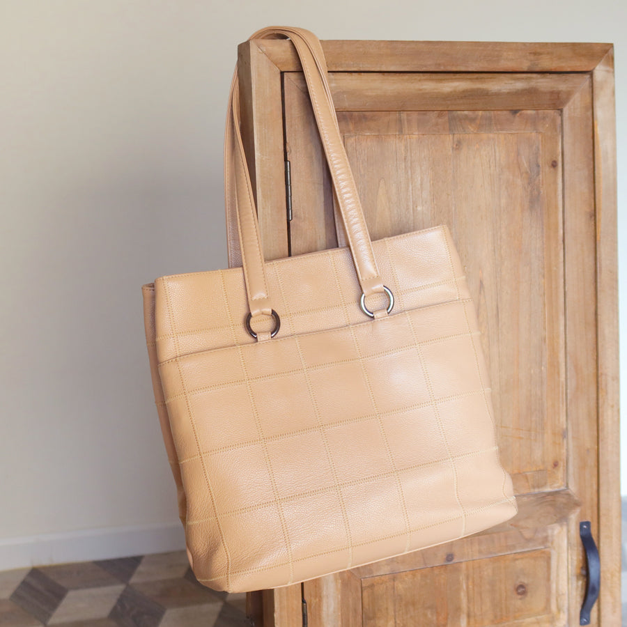 Chanel Vintage Chocolate Bar Stitching Light Salmon Beige Calfskin Leather Shoulder Tote Bag