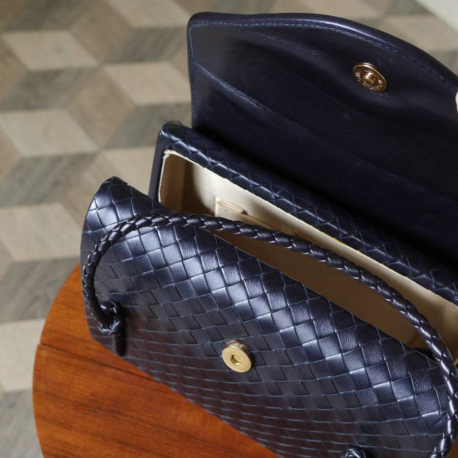 Bottega Veneta Vintage Intrecciato Weave Clasp Top Handle Bag
