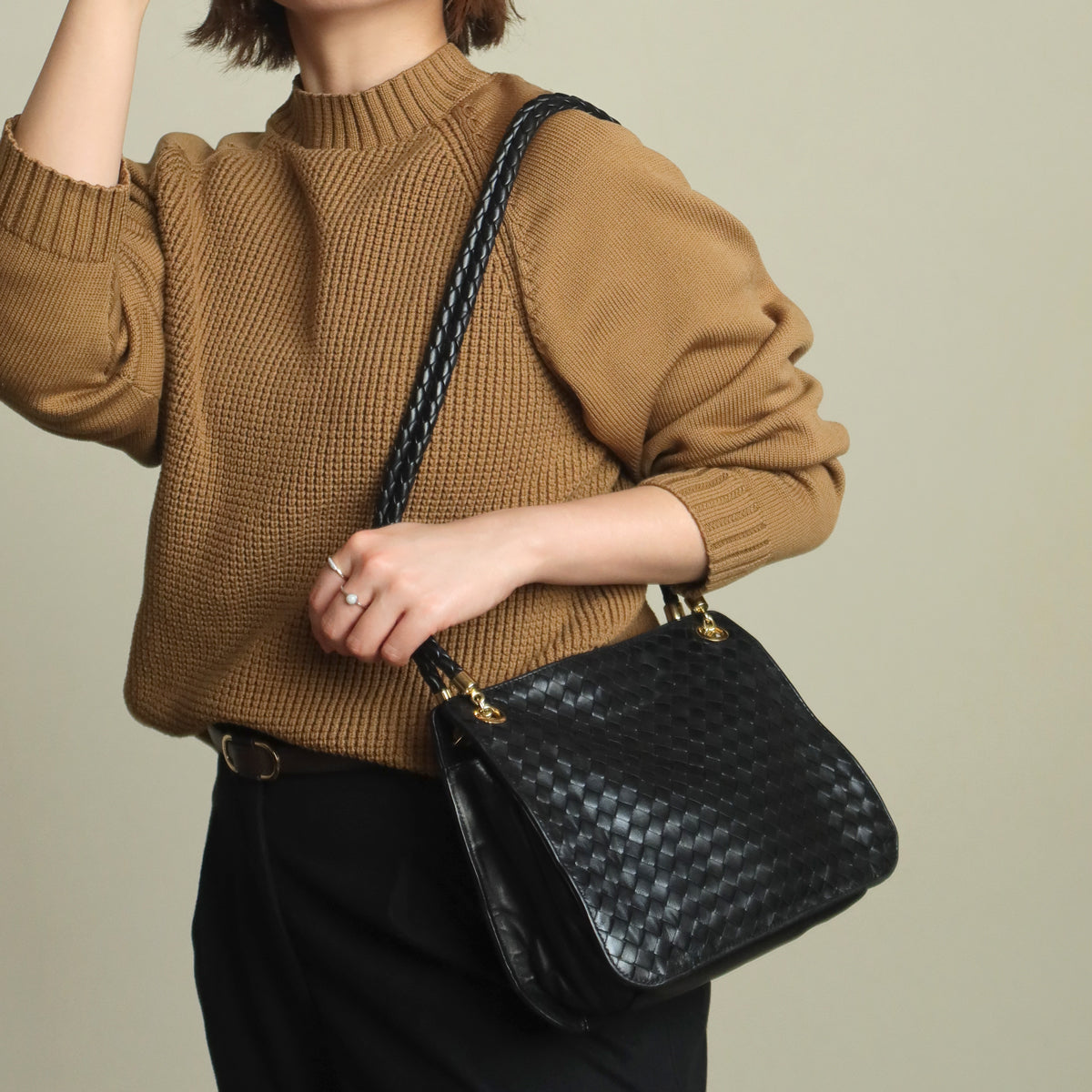 Bottega Veneta Vintage Black Leather Intrecciato Braided Strap Shoulder Bag