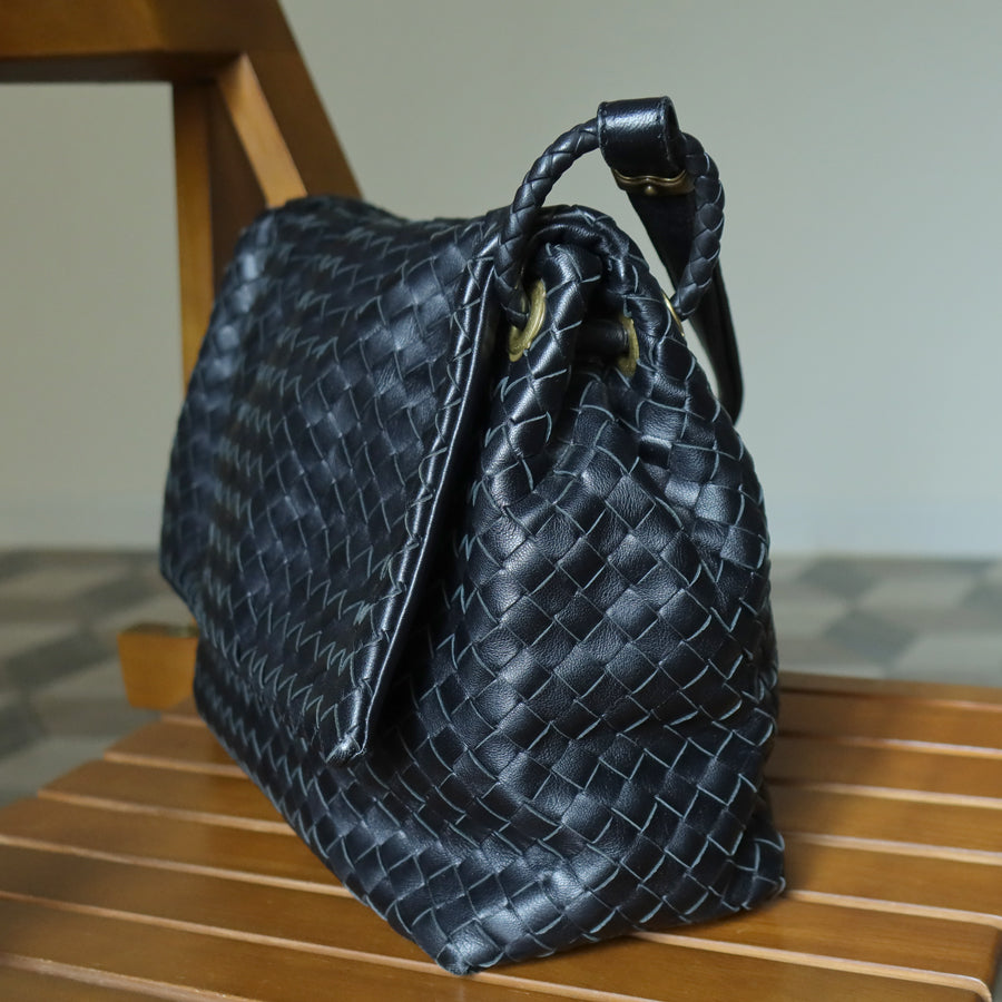 Bottega Veneta Black Nappa Leather Intrecciato Ring Hardware details Hobo Shoulder Flap Bag