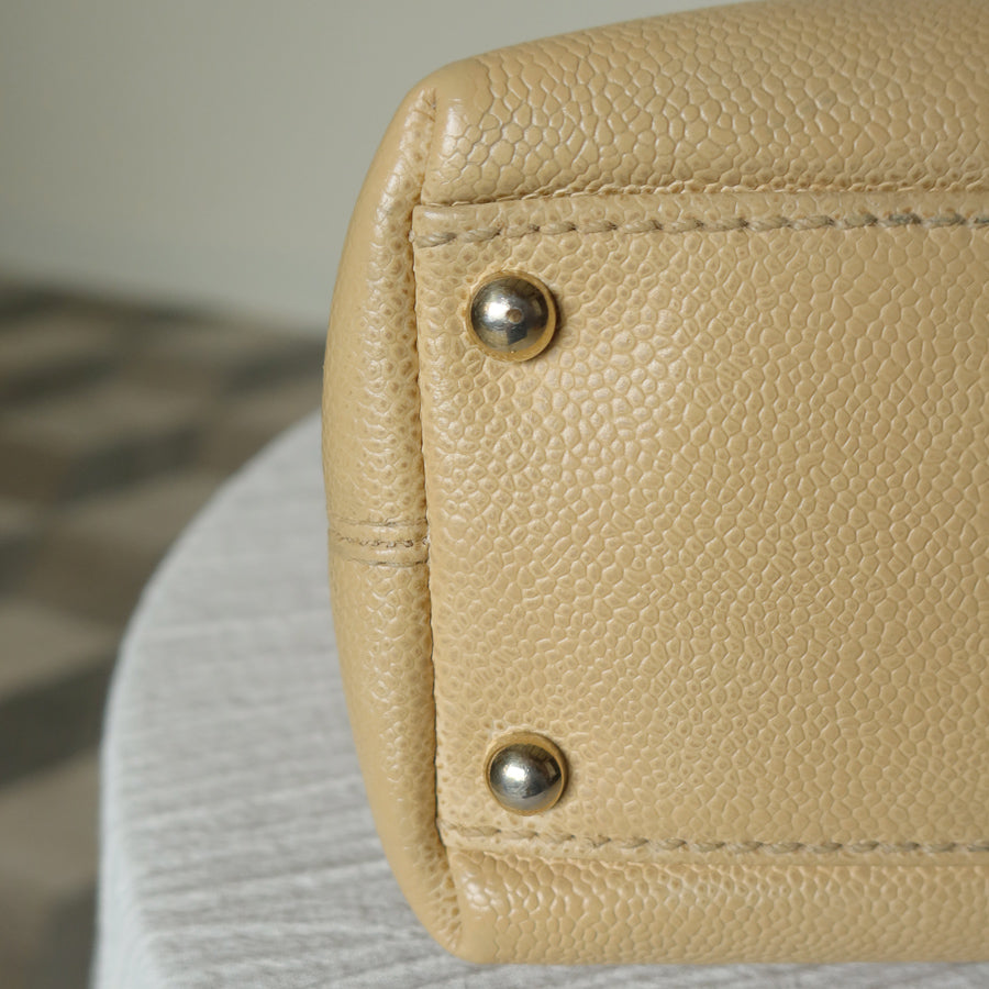 Chanel Vintage Beige Caviar Leather CC Mark Hobo Shoulder Bag
